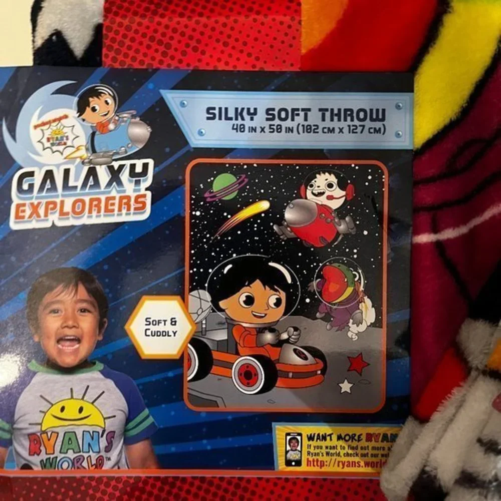 Ryan's World Kid's Throw - Galaxy Explorers (TWO‎ throws) (new) (kids)